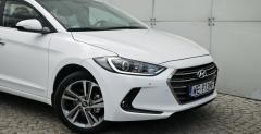 Hyundai Elantra 2016 - test