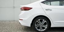 Hyundai Elantra 2016 - test