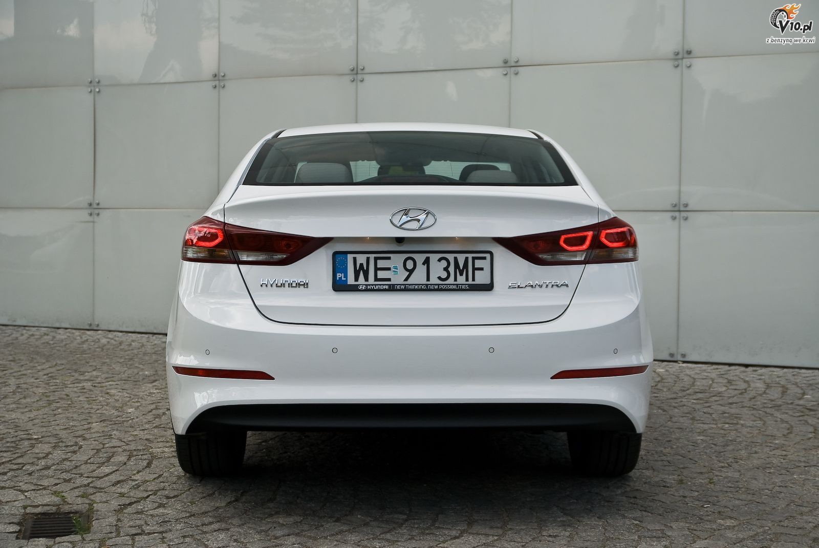 Hyundai Elantra 2016 - test