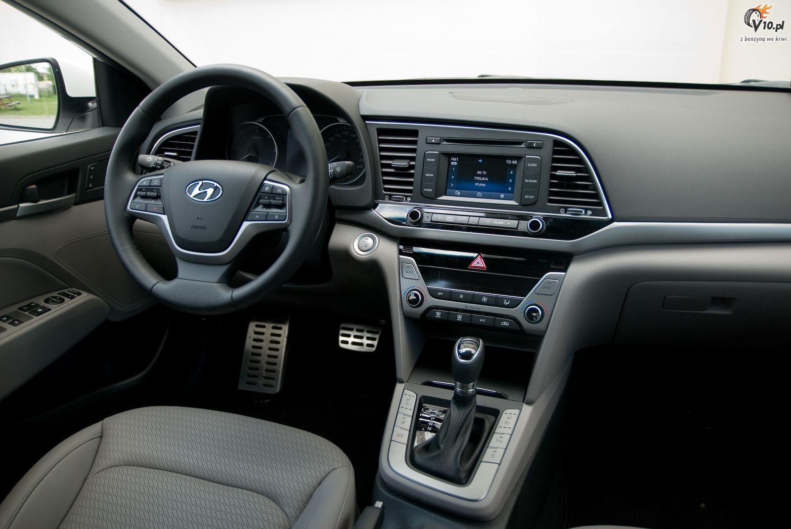 Hyundai Elantra 2016 - test