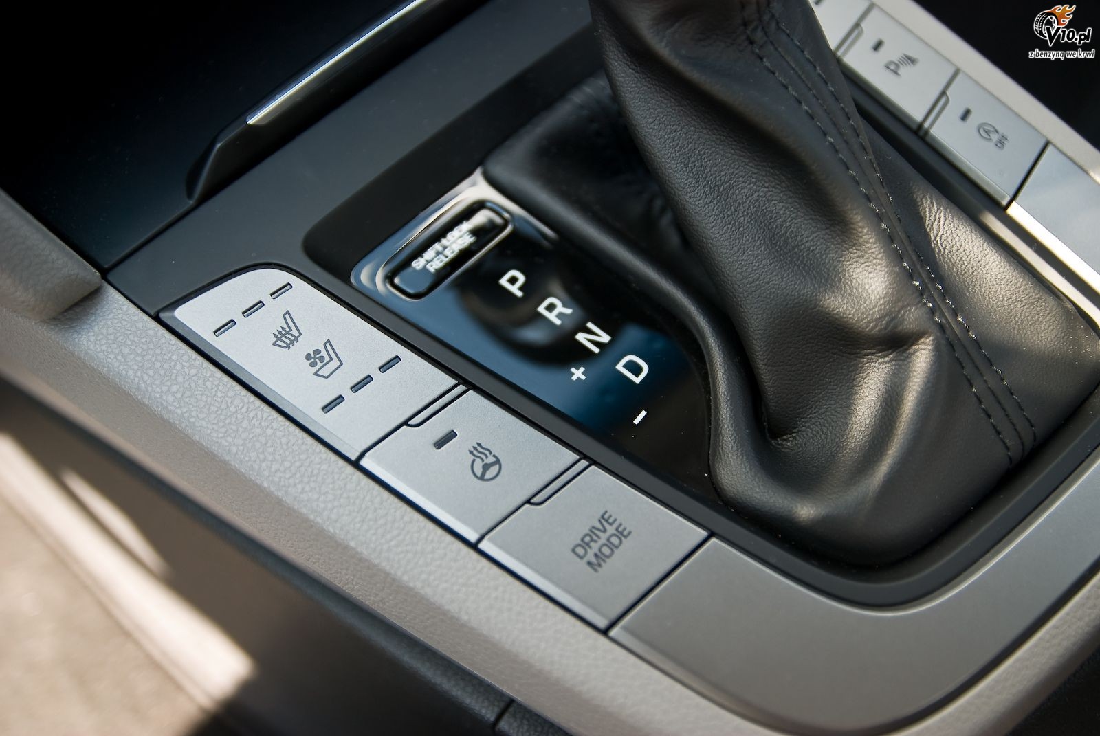 Hyundai Elantra 2016 - test