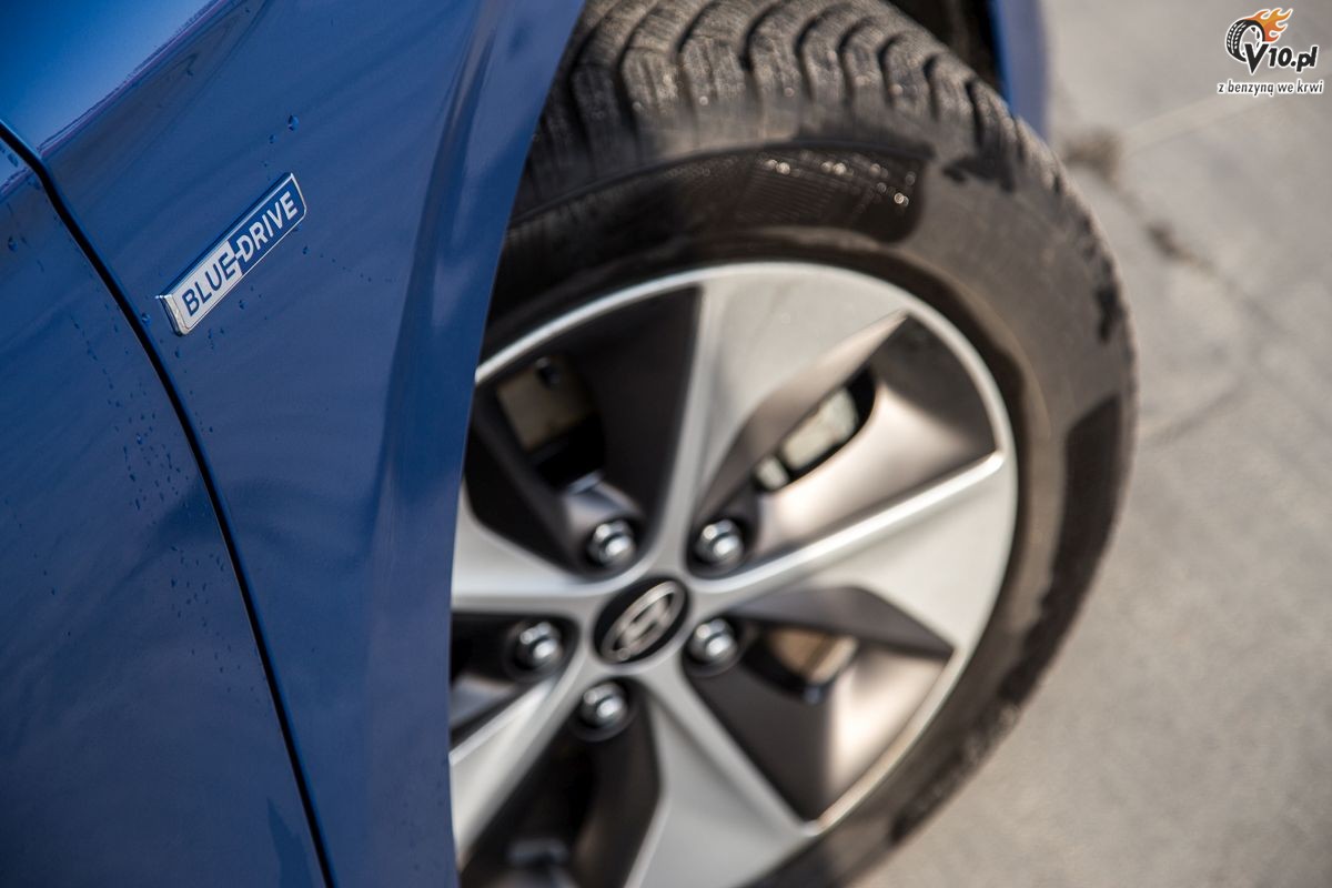 Nissan Leaf vs Hyundai Ioniq Electric