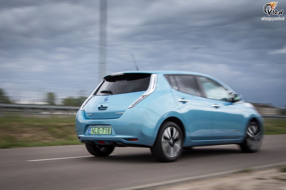 Nissan Leaf vs Hyundai Ioniq Electric