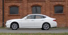 Infiniti M35h - test