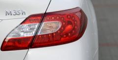 Infiniti M35h - test