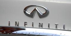 Infiniti M35h - test