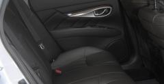 Infiniti M35h - test