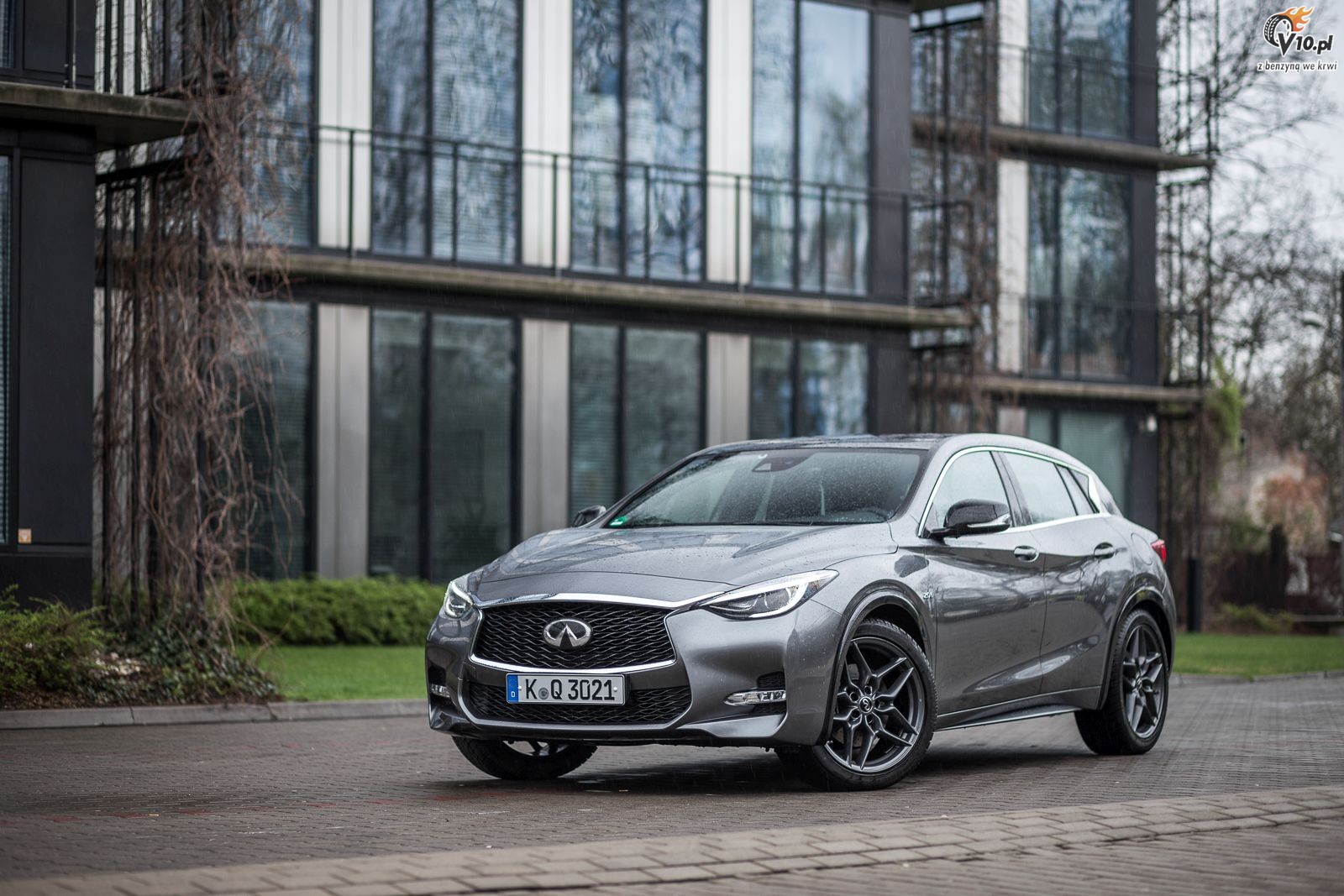 Inifiti Q30 Sport - test