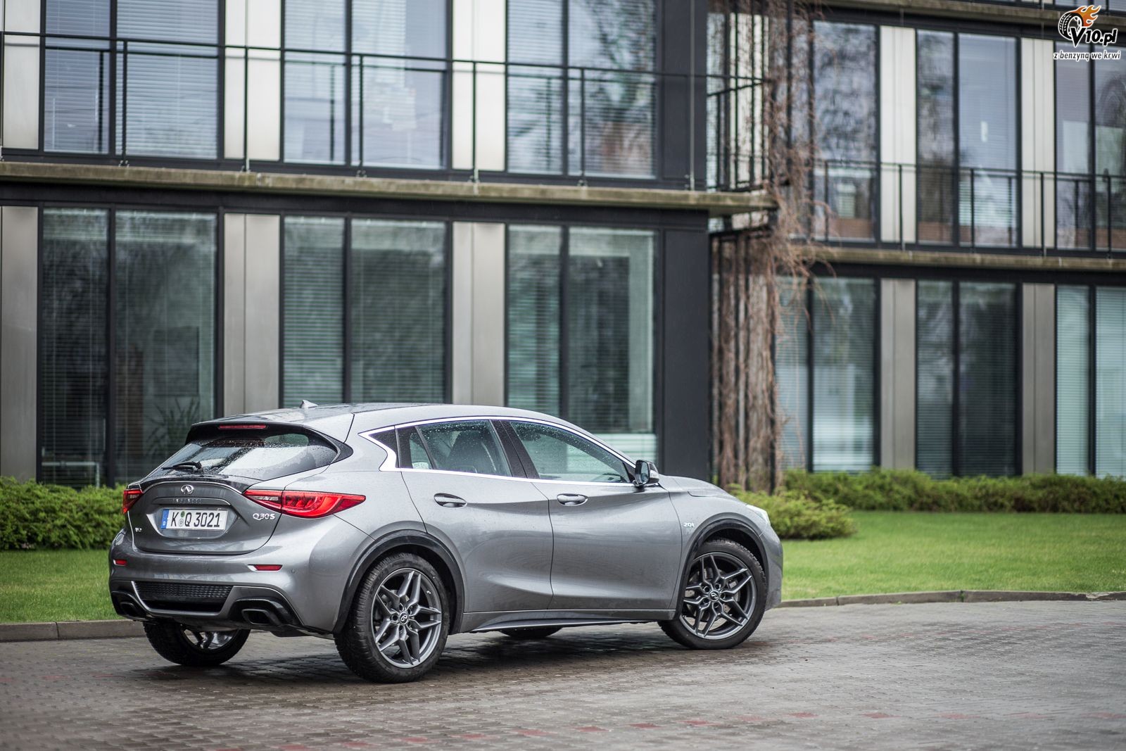 Inifiti Q30 Sport - test