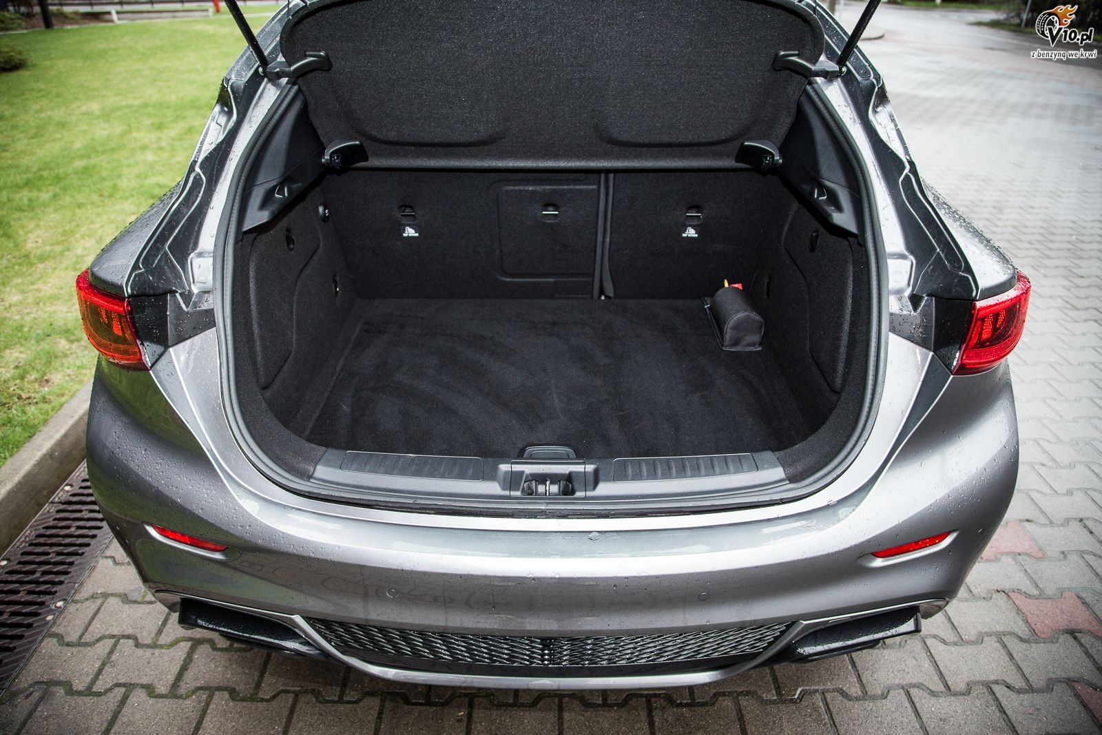 Inifiti Q30 Sport - test
