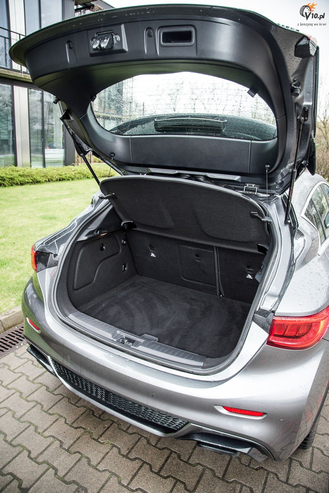 Inifiti Q30 Sport - test
