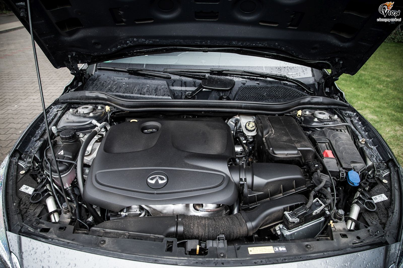 Inifiti Q30 Sport - test