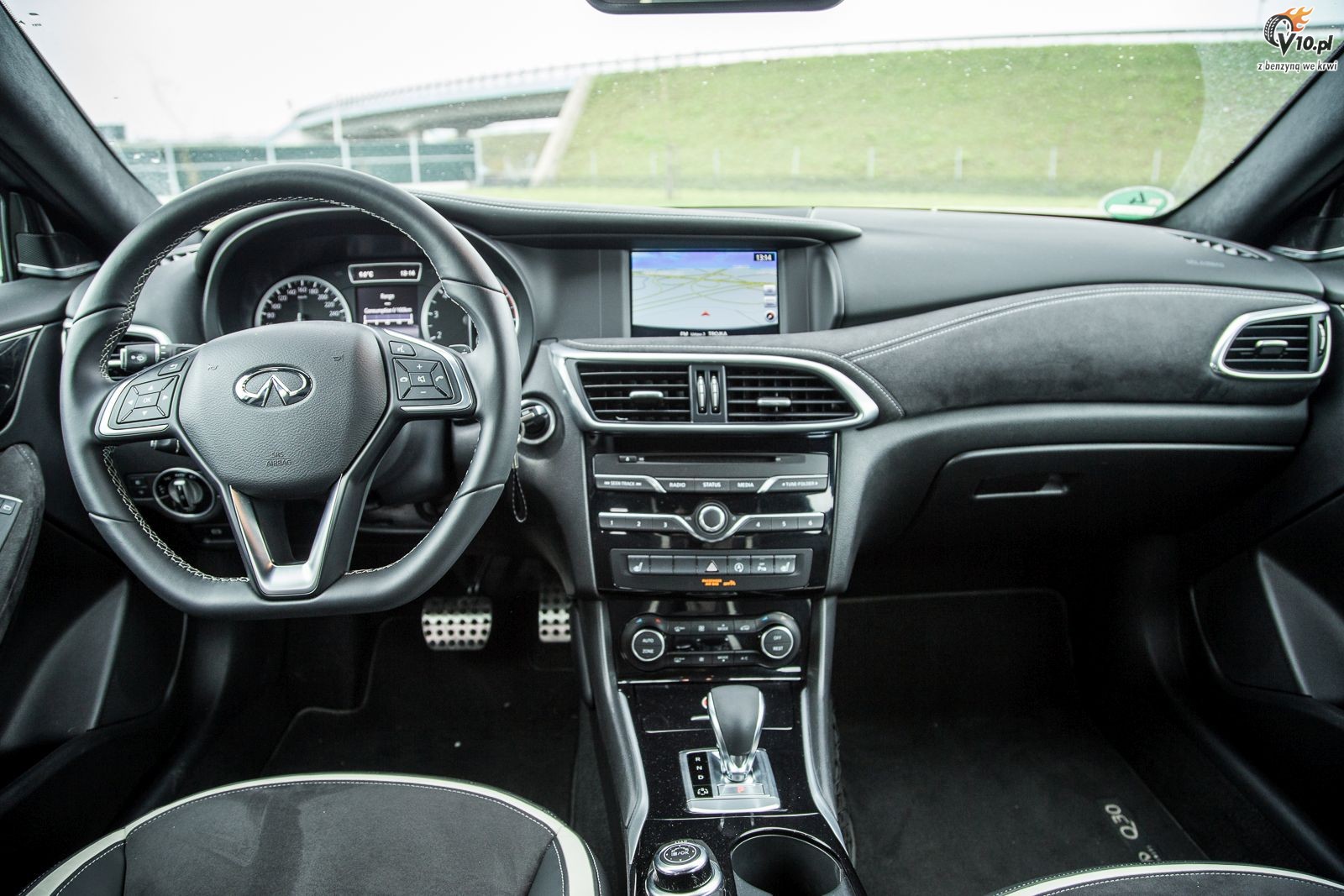 Inifiti Q30 Sport - test