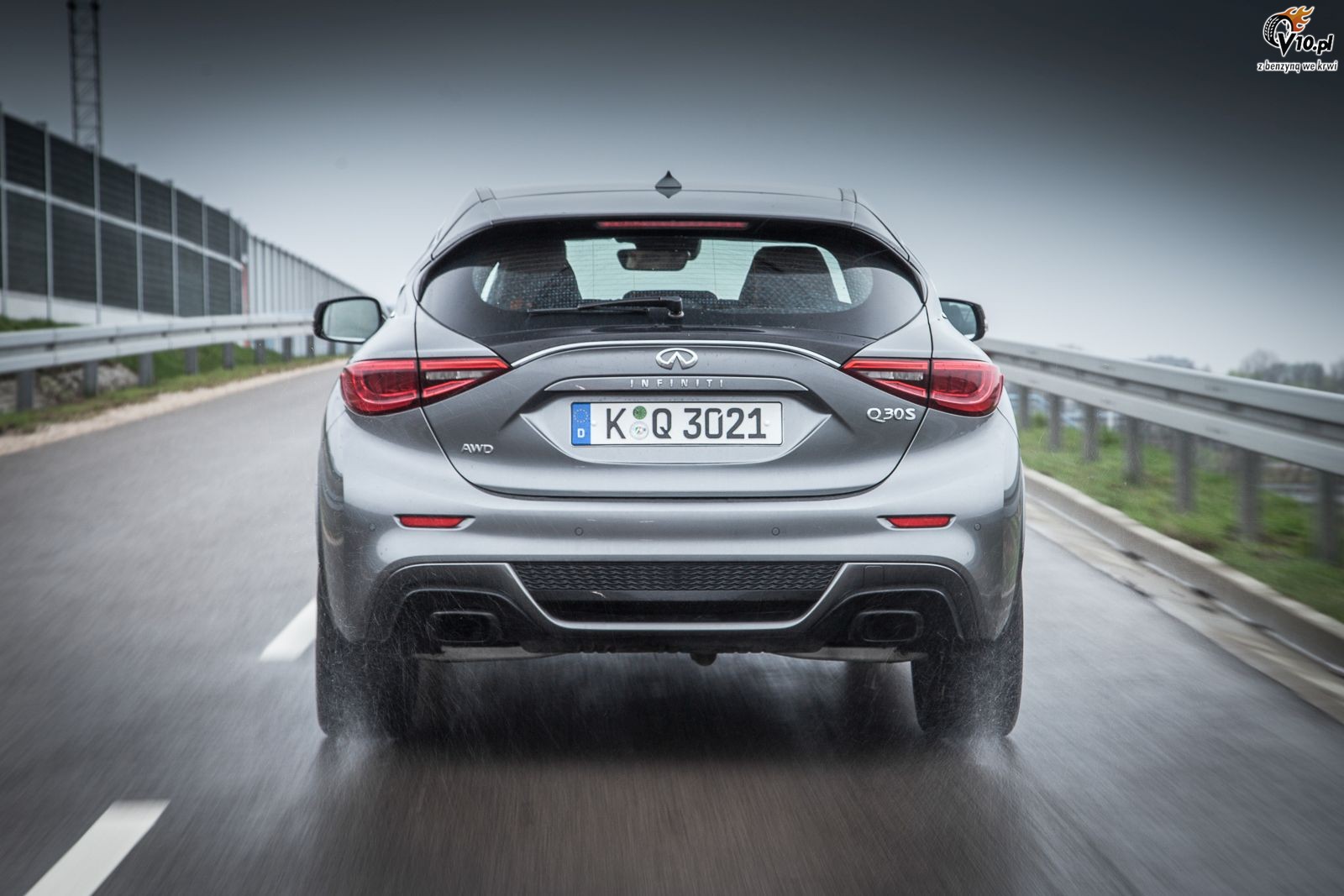 Inifiti Q30 Sport - test