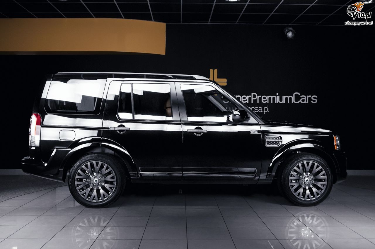 Kahn Design Land Rover Discovery
