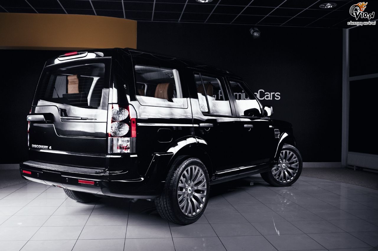 Kahn Design Land Rover Discovery