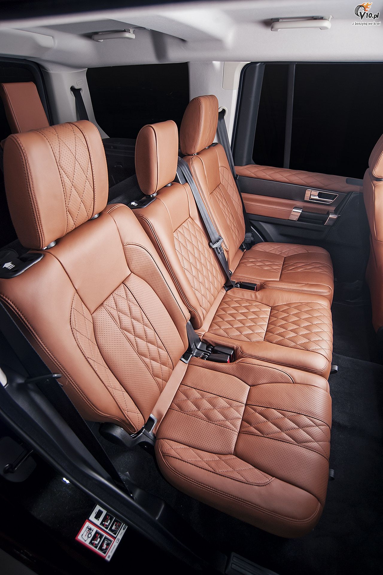 Kahn Design Land Rover Discovery