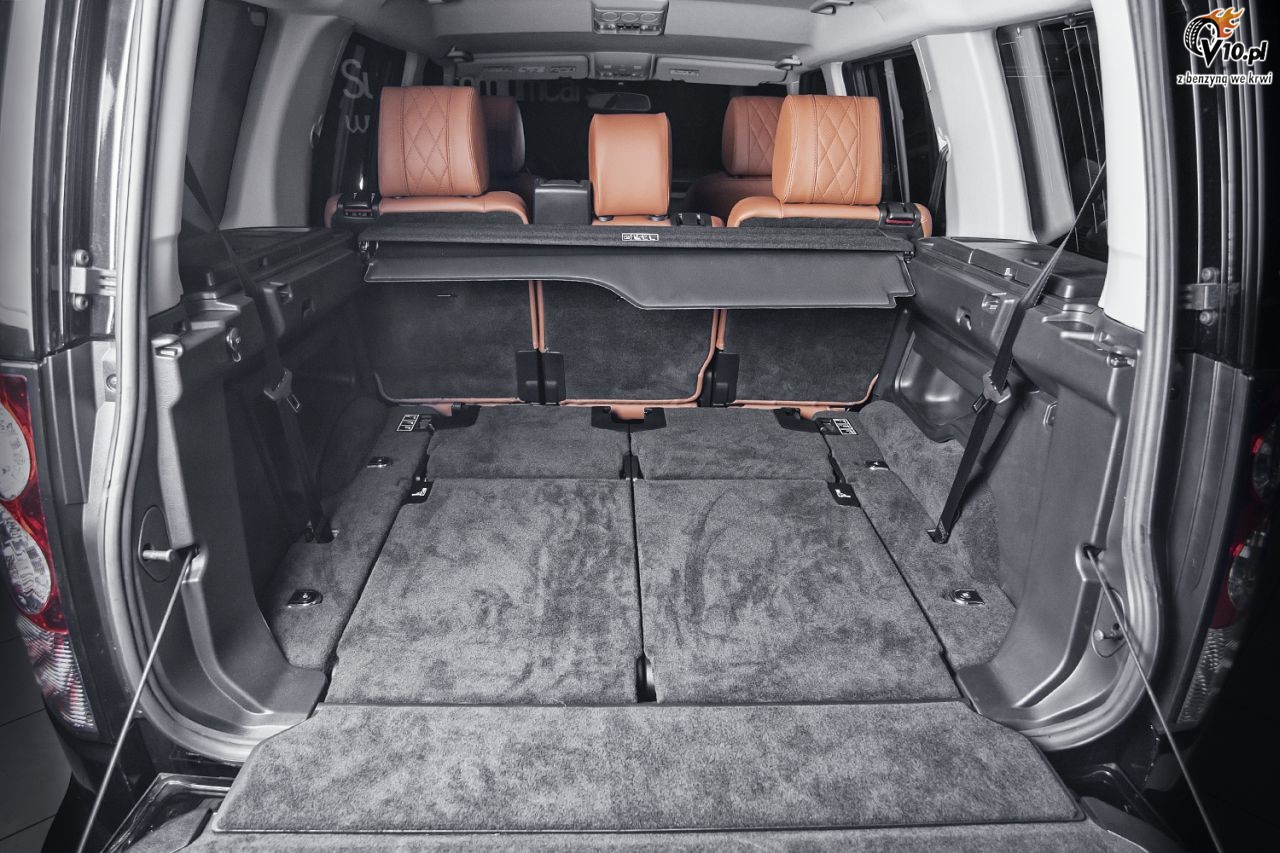 Kahn Design Land Rover Discovery
