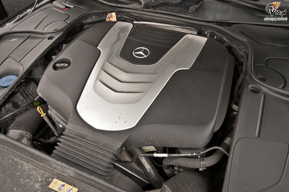 Mercedes S350 BlueTEC L vs Audi A8 L 4.2 TDI