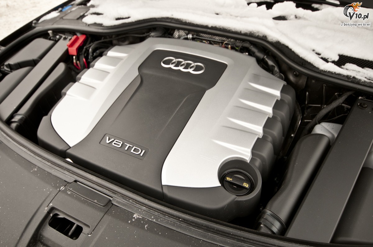 Mercedes S350 BlueTEC L vs Audi A8 L 4.2 TDI