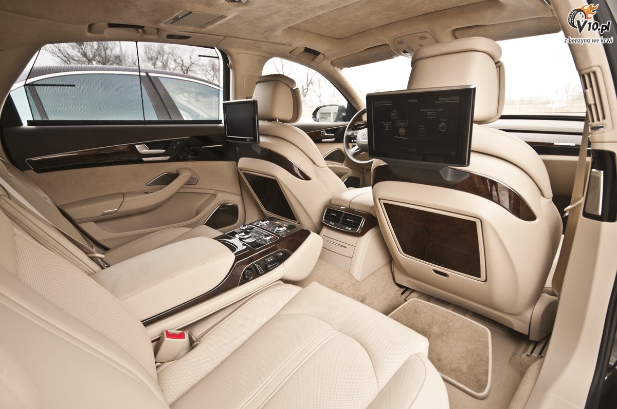 Mercedes S350 BlueTEC L vs Audi A8 L 4.2 TDI