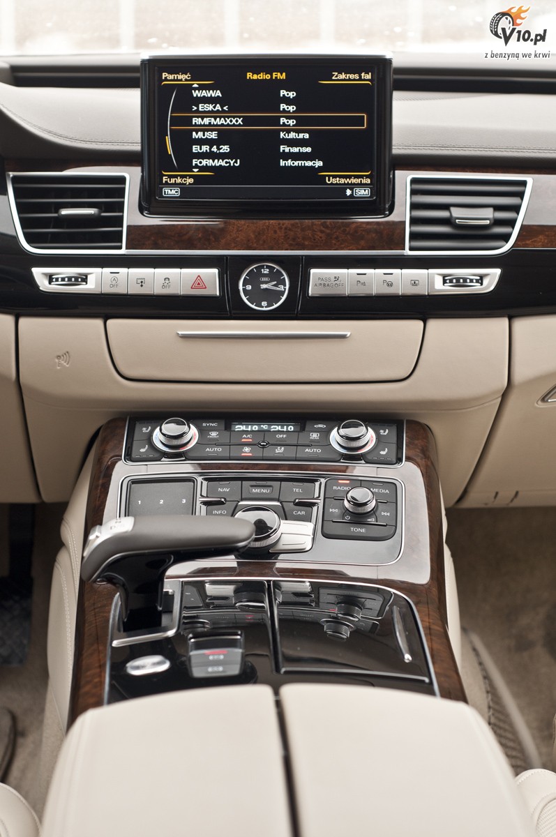 Mercedes S350 BlueTEC L vs Audi A8 L 4.2 TDI