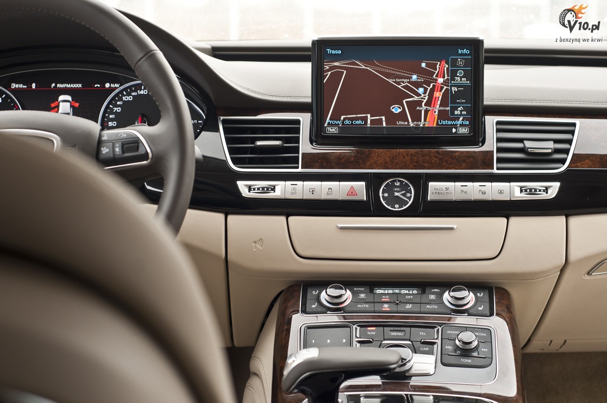 Mercedes S350 BlueTEC L vs Audi A8 L 4.2 TDI