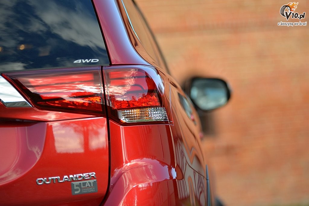 Mitsubishi Outlander 2.0 4WD CVT - test