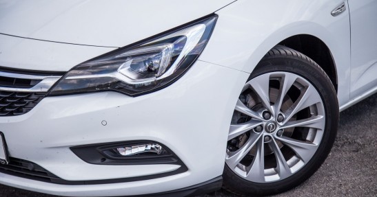 Jak skonfigurować Opla Astrę? - nasz poradnik