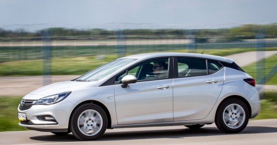 Jak skonfigurować Opla Astrę? - nasz poradnik