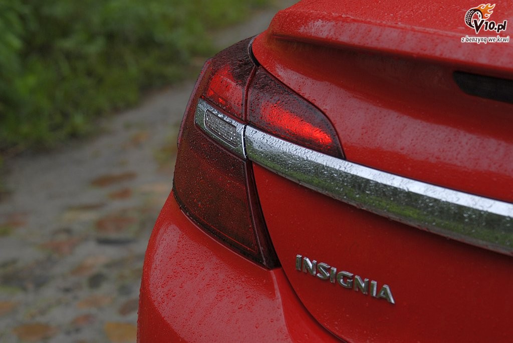Opel Insignia 2.0 CDTI BiTurbo - test