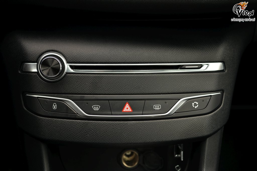 Peugeot 308 SW 1.6 BlueHDi - test