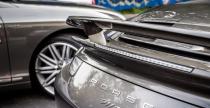 Porsche 911 turbo S vs Bentley Continental GTC Speed - test