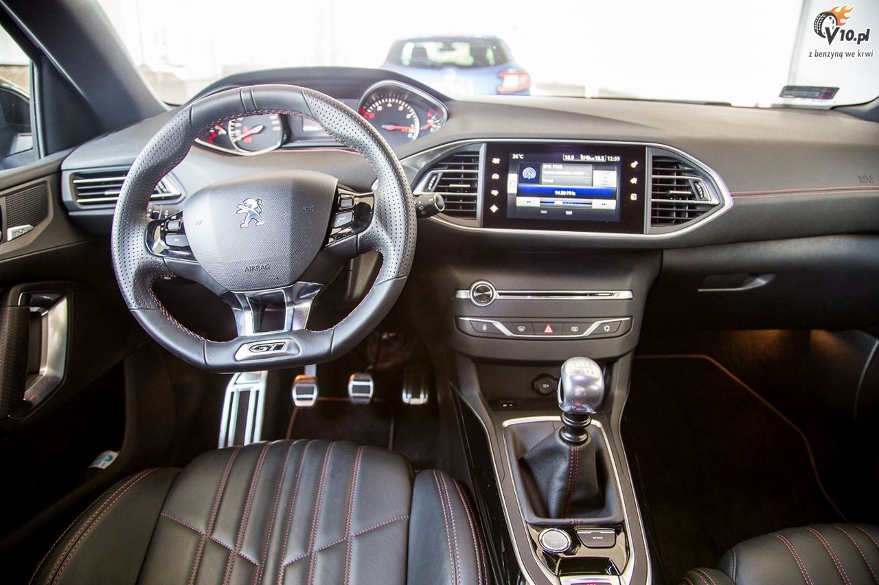 Renault Megane Grandtour GT vs Peugeot 308 SW GT - Wycig TGV - nasze porwnanie