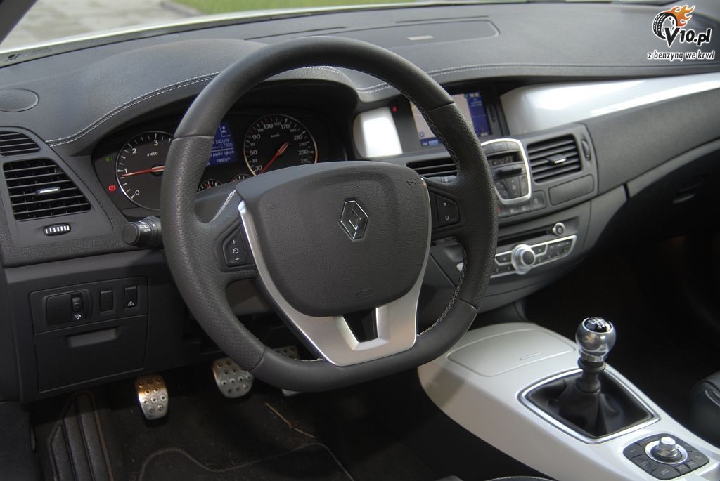 Renault Laguna 2.0 dCi Monaco GP -  test