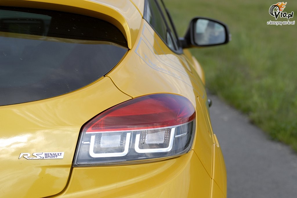 Renault Megane RS Trophy - Francuski drapienik - nasz test