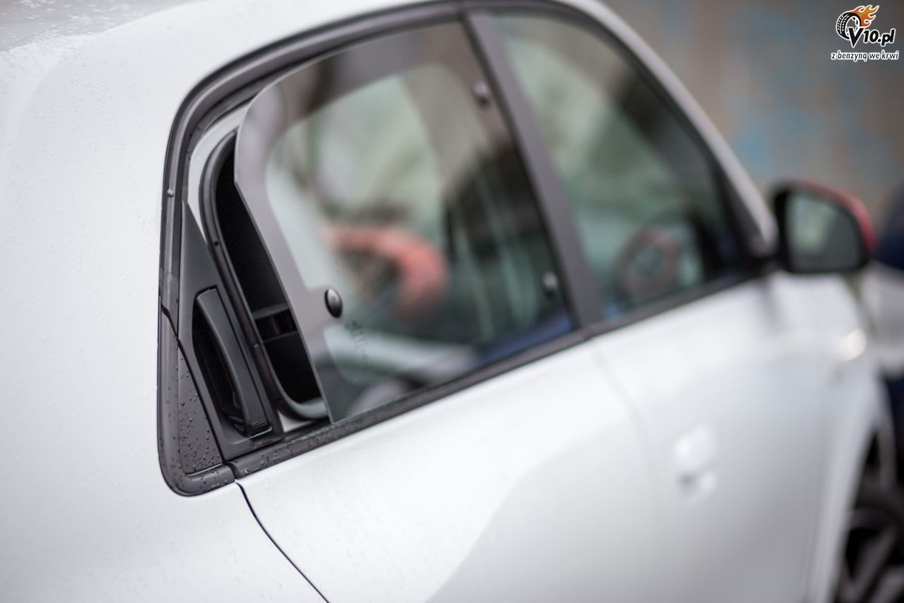 Renault Twingo vs Smart ForFour - test