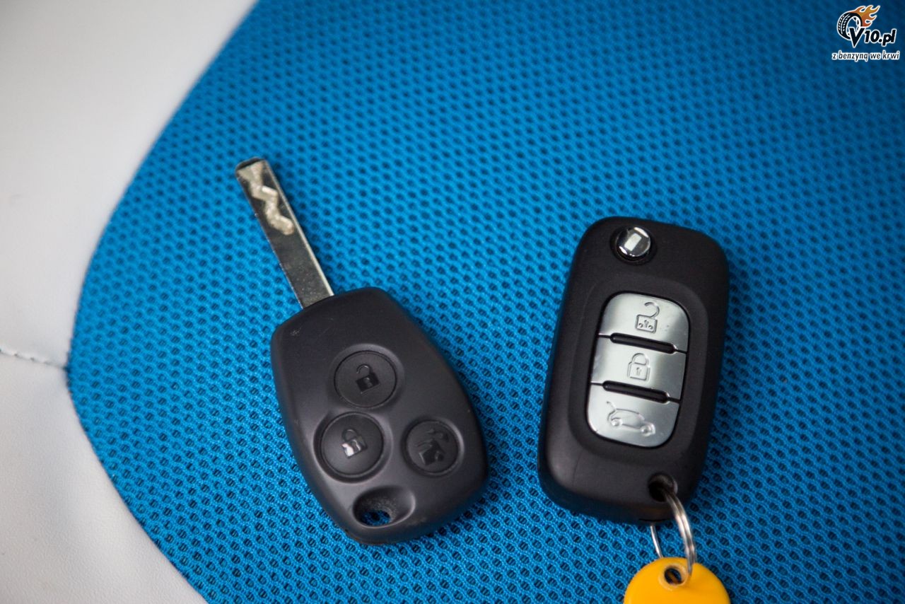 Renault Twingo vs Smart ForFour - test