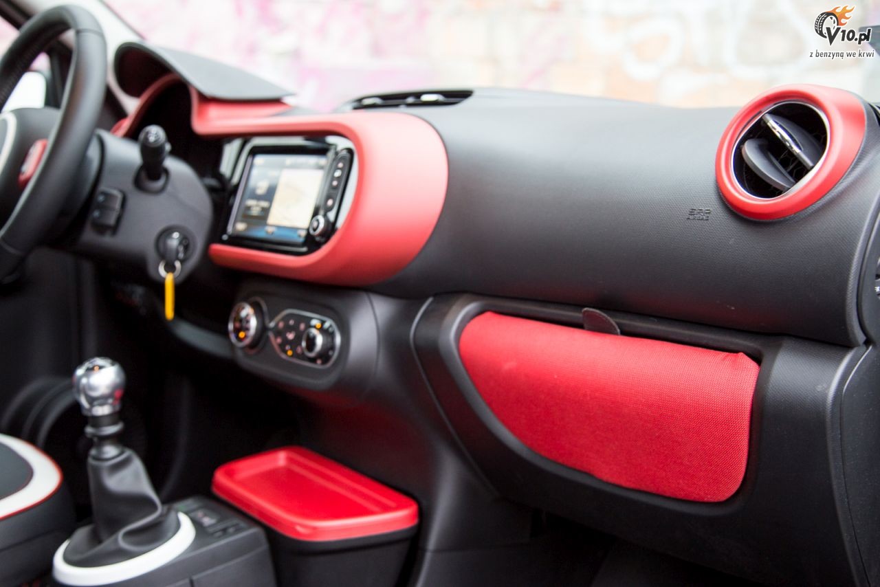 Renault Twingo vs Smart ForFour - test