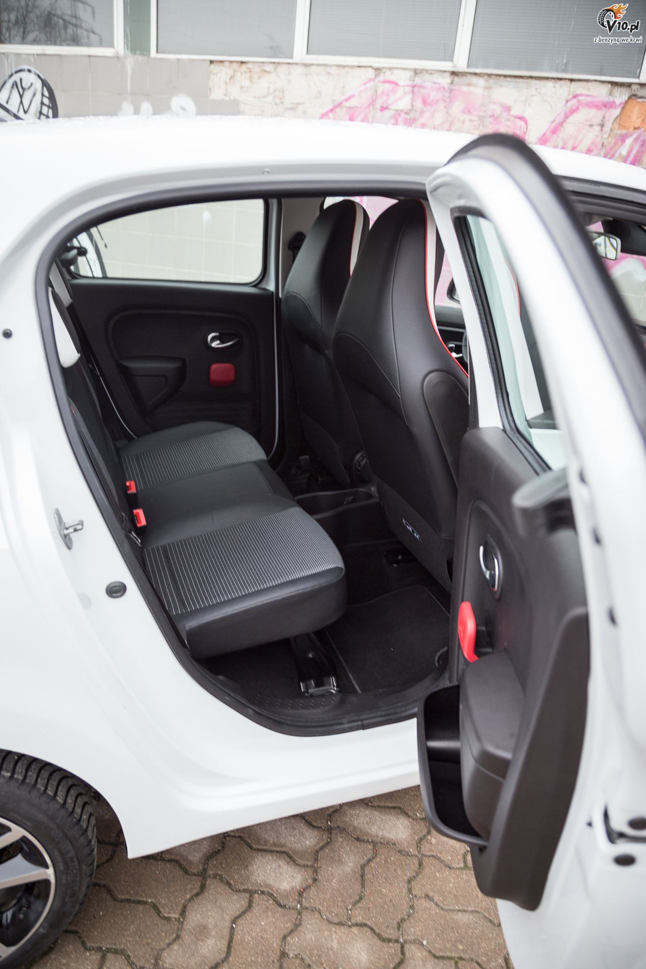 Renault Twingo vs Smart ForFour - test