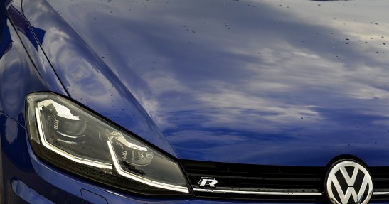 VW Golf R vs. Seat Leon Cupra - test