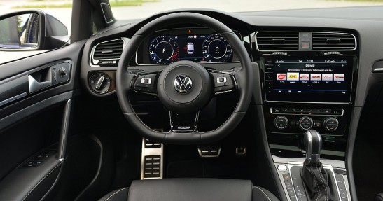 VW Golf R vs. Seat Leon Cupra - test