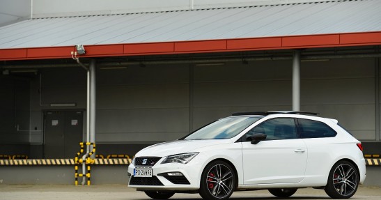 VW Golf R vs. Seat Leon Cupra - test