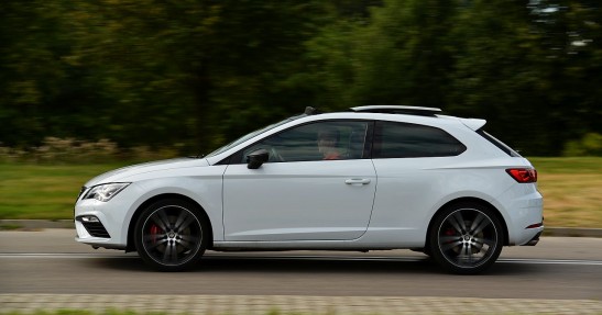 VW Golf R vs. Seat Leon Cupra - test