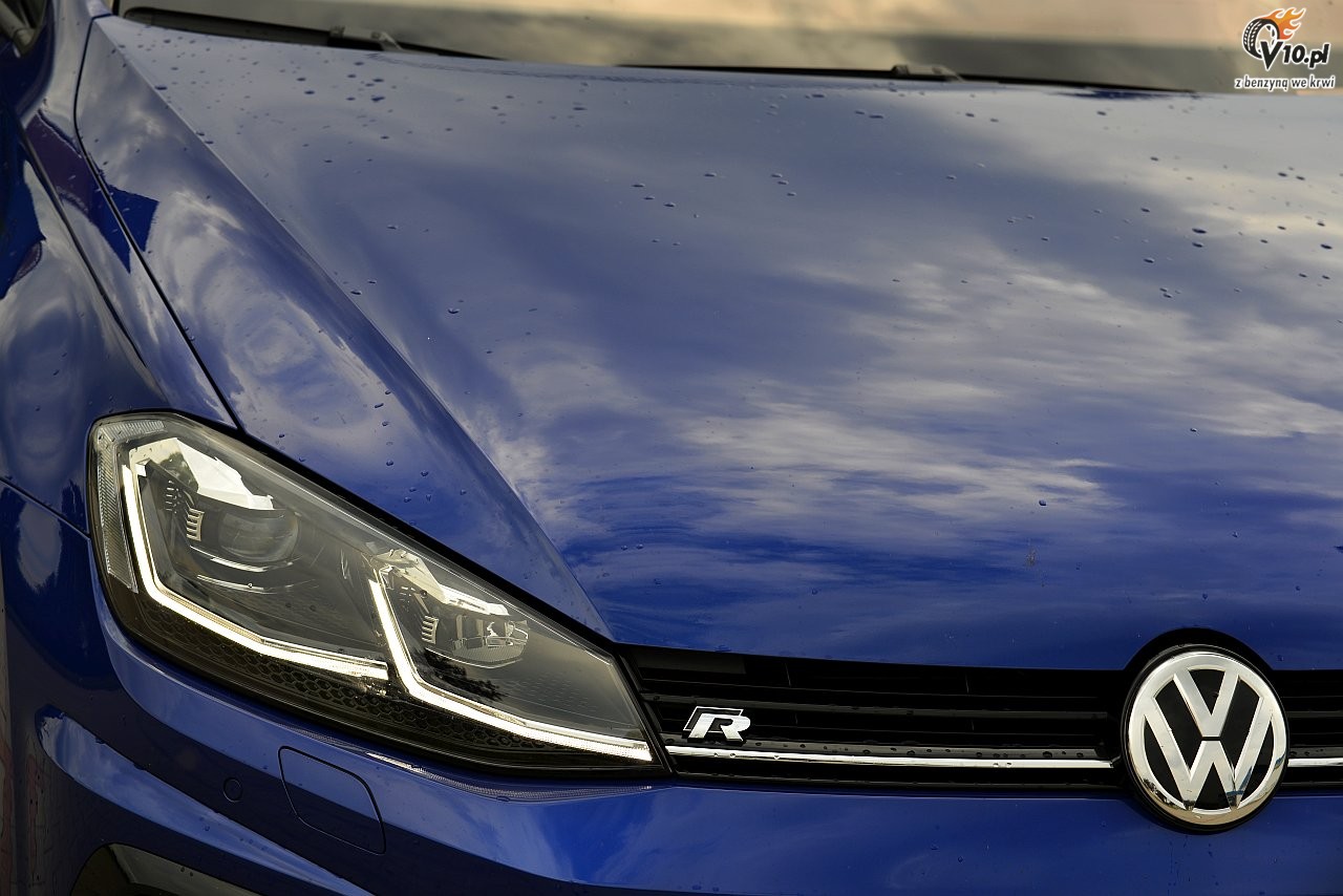 VW Golf R vs. Seat Leon Cupra - test