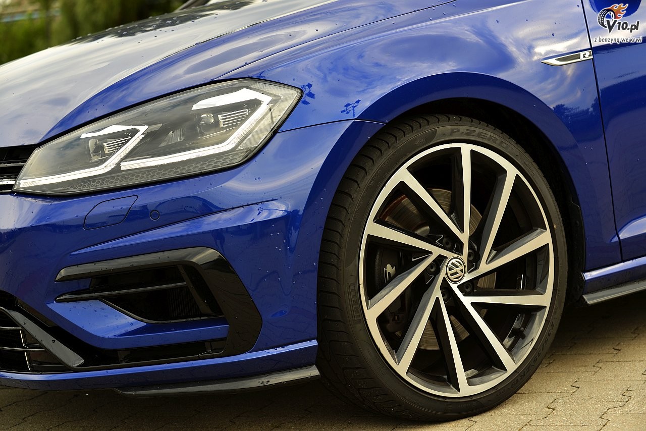 VW Golf R vs. Seat Leon Cupra - test