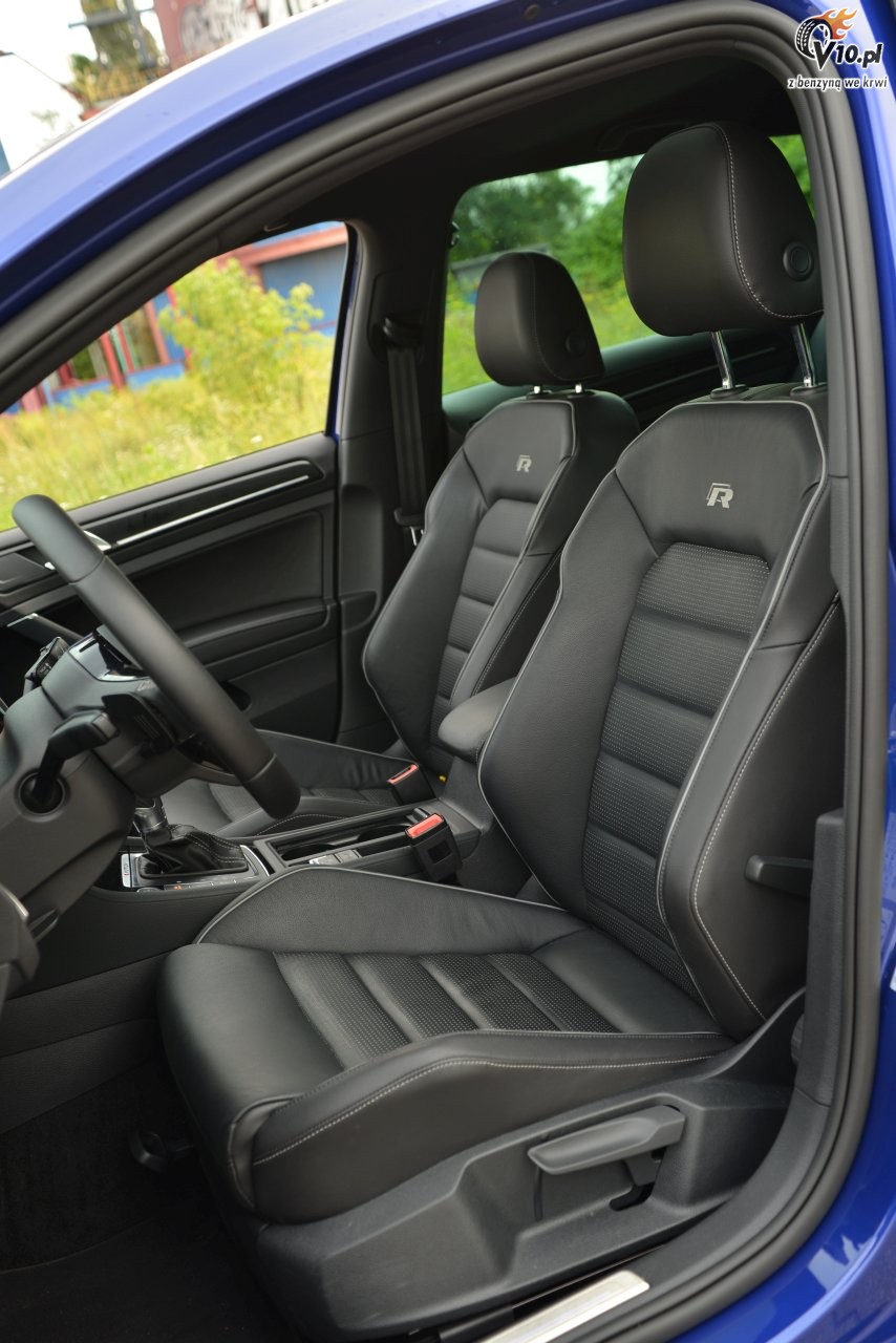 VW Golf R vs. Seat Leon Cupra - test