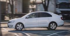 Skoda Rapid vs Citroen C-Elysee - test