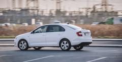 Skoda Rapid vs Citroen C-Elysee - test