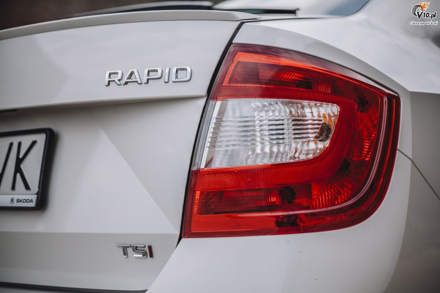 Skoda Rapid vs Citroen C-Elysee - test